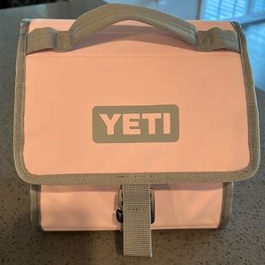 Yeti lunch bag